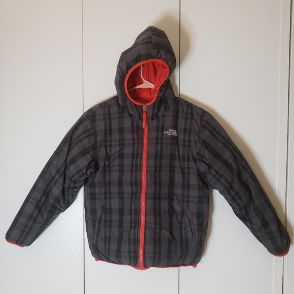 The north face boys jacket.sz L.riversable hoodie. The red side has some stain - Picture 1 of 8